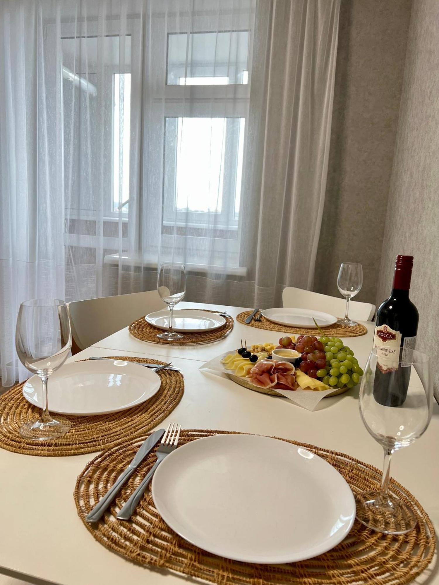 Apartment затишна біля парку центр міста *