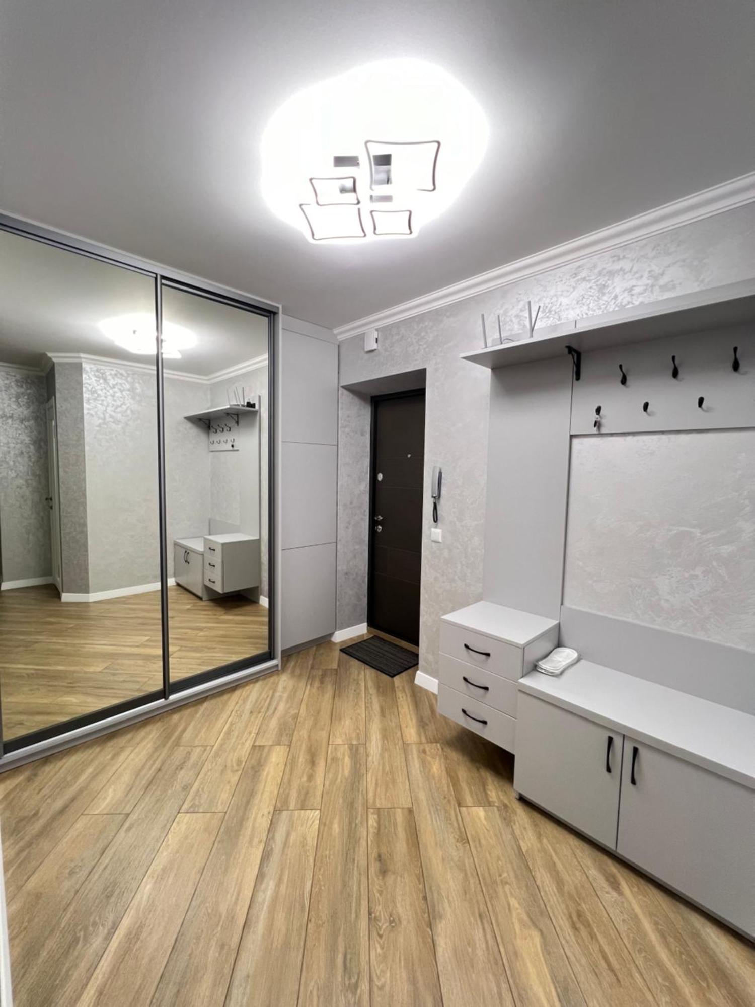 Apartment затишна біля парку центр міста